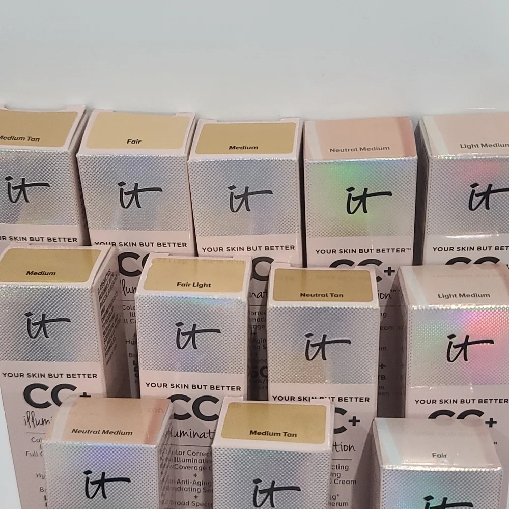 1/2 PRICE ✅ It Cosmetics CC+ Illumination SPF 50+ Anti-Aging ✨Exp 2026 NIB